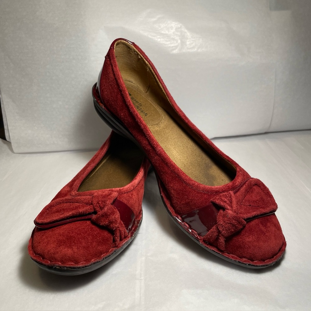 White Mountain Red Suede Bow Flats